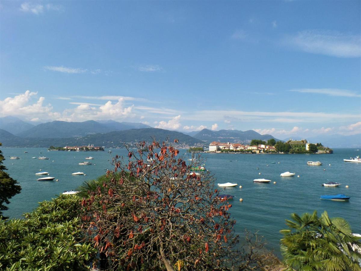 La Baia Apartment Stresa Bagian luar foto